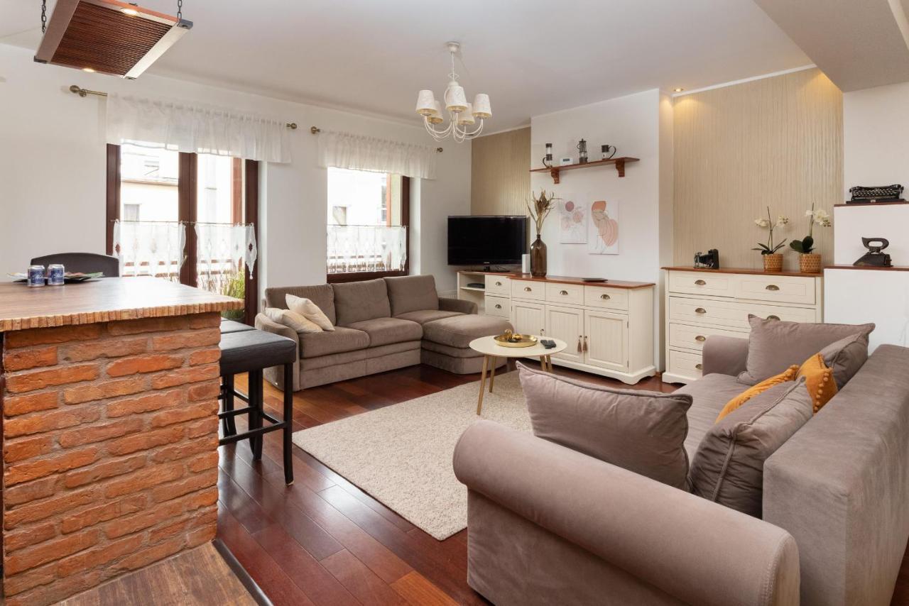 Gdynia Centrum Wyjatkowy Apartament Przy Promenadzie Z Balkonem By Noclegi Renters Екстериор снимка